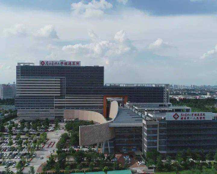 怕打针的姑娘 勇敢地捐献出造血干细胞