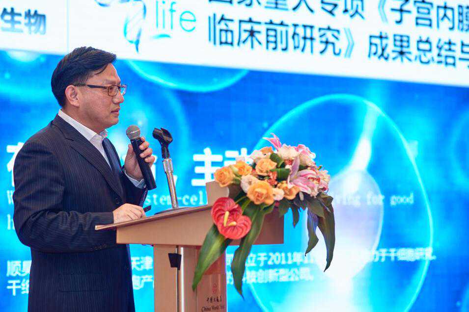 一个零作品却拥有400万粉丝的账号，看得全网窒息......