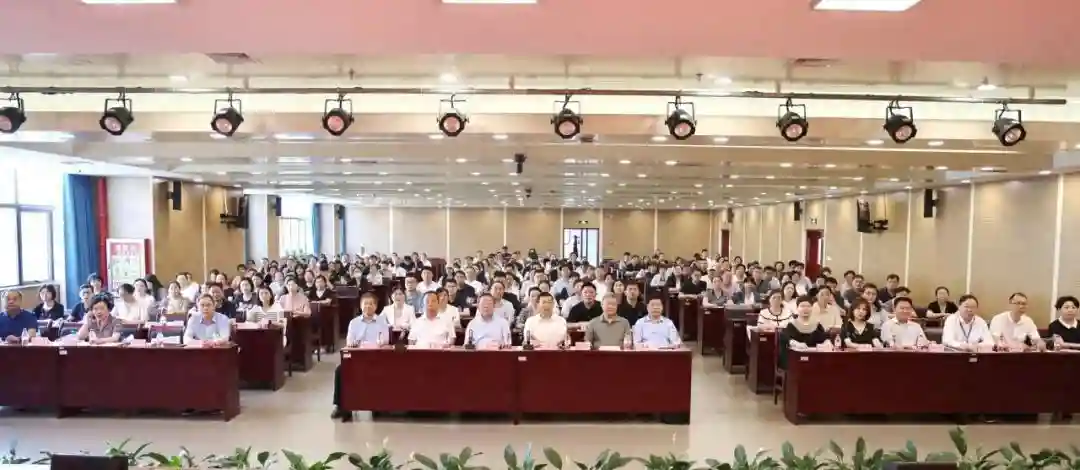 郑州市血液病医院揭牌成立